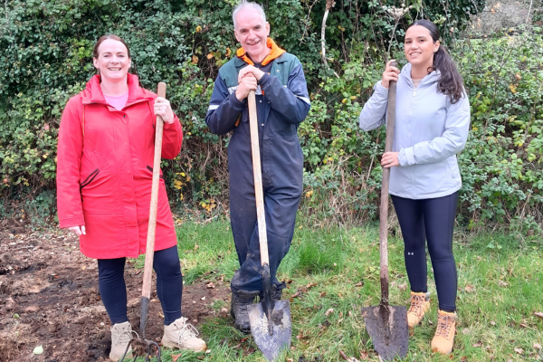 Theresa,_with_suckler_farmer_Michael_O’Connor,_and_Bianca_Greer,_CNS,_North_Tipperary_CAMHS[1]